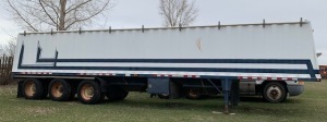 1998 Doepker triple axle grain trailer
