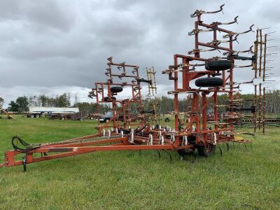 *40ft Wil-Rich field cultivator