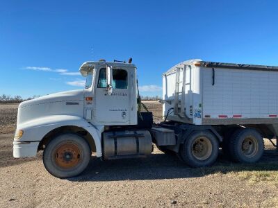 *1998 IH 9100 T/A Hwy Tractor